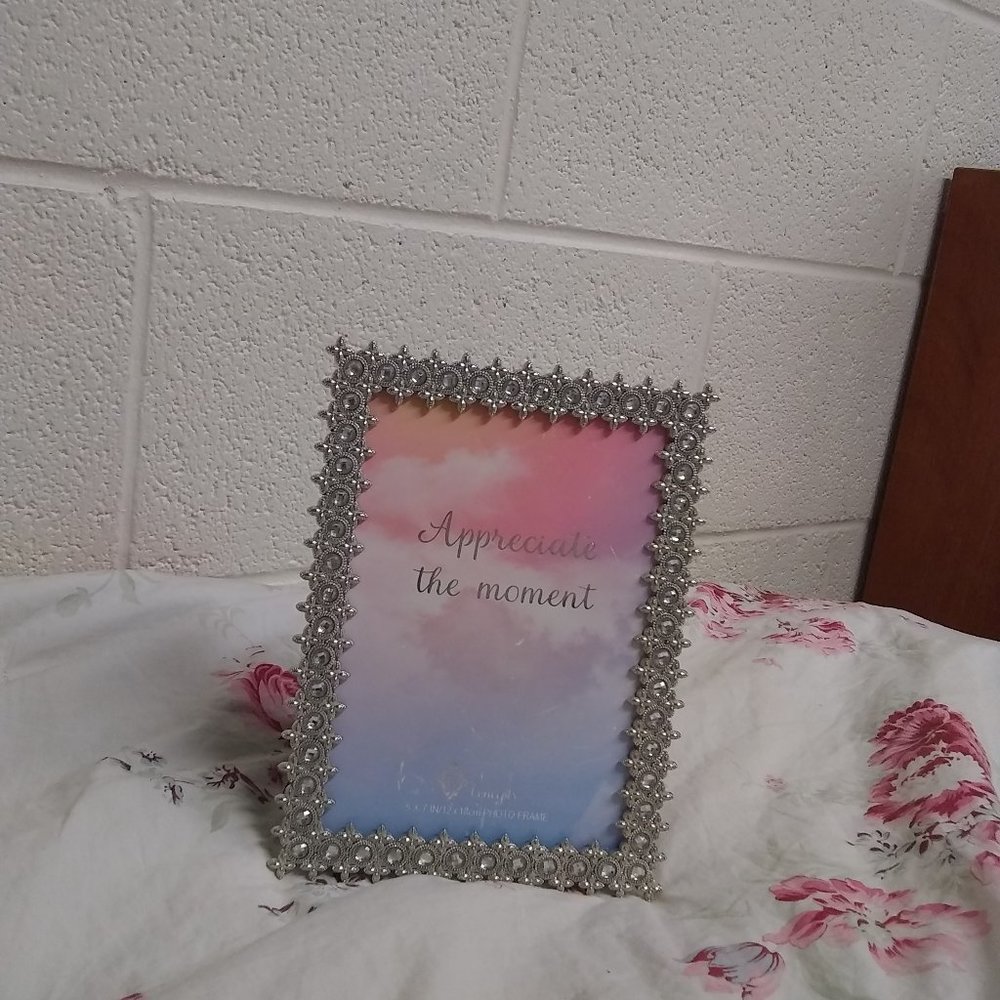 5 x 7 picture frame silver and diamond design by concepts standalone or wallhang